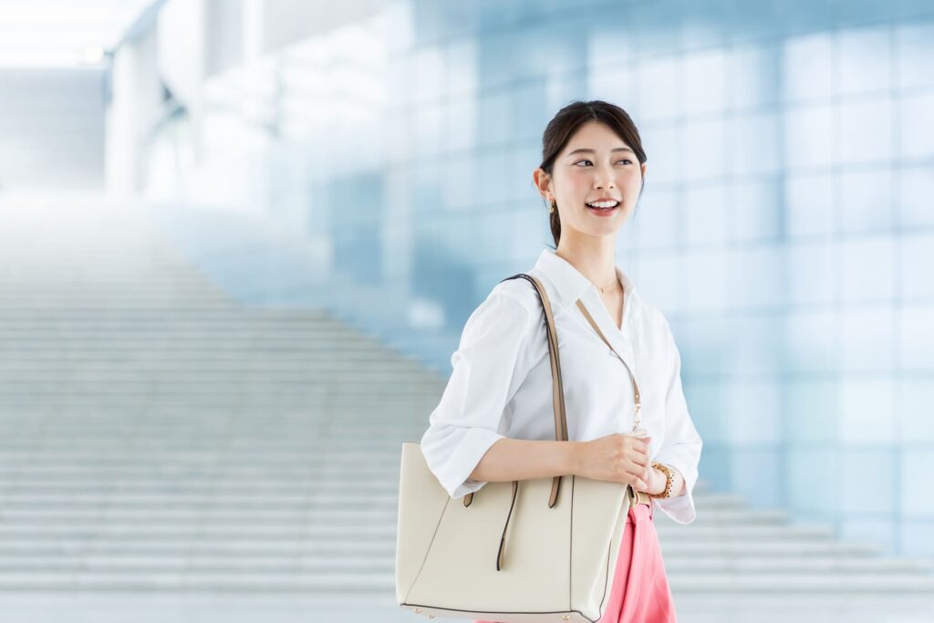 初恋の人との再会は「会うべきか」が最も重要